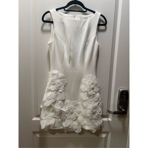 Elliatt Janelle Mini Dress White Bridal Shower Bachelorette size L NWT $340 - Picture 4 of 7